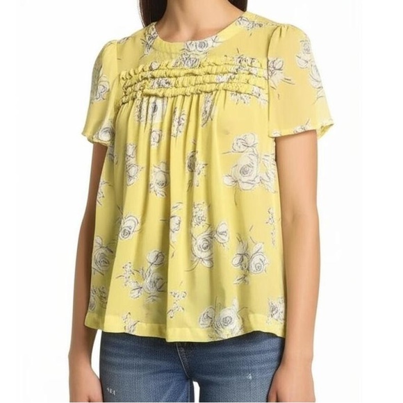 Elle Blouse Size XS Yellow Jewel Neck Ruffled Floral Boho Chic Lightweight - Picture 1 of 9